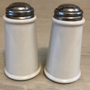 Bee House Porcelain salt & pepper shakers Japan Please Read